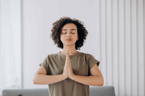 Practice Yoga Mindfulness | bliink.ai